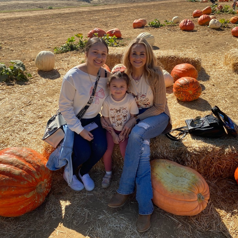 Meet your Posher, Danielle